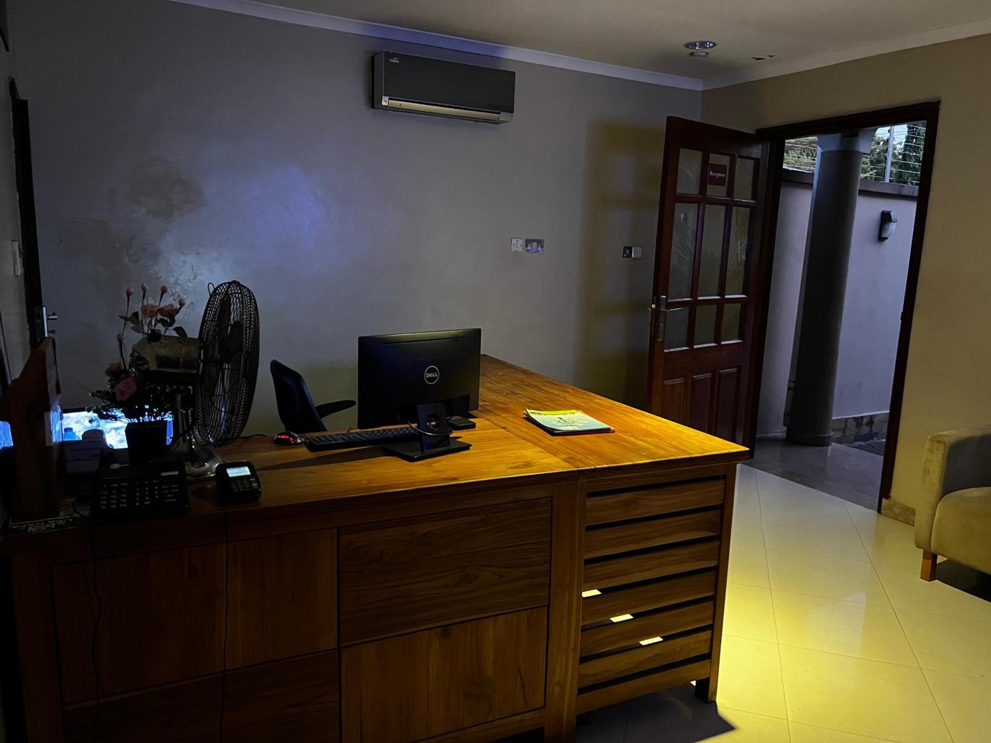 K27 Premier Backpackers Hostel Dar es Salaam Exterior foto