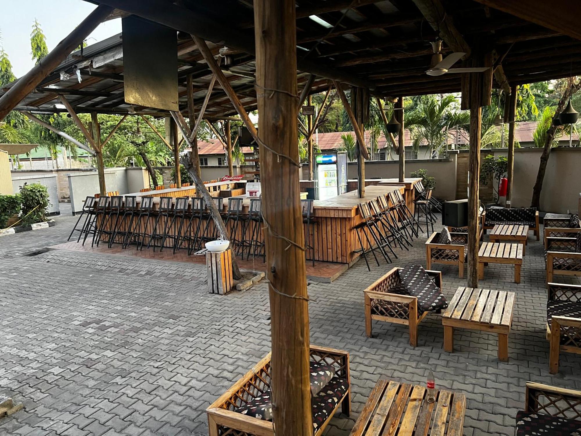 K27 Premier Backpackers Hostel Dar es Salaam Exterior foto