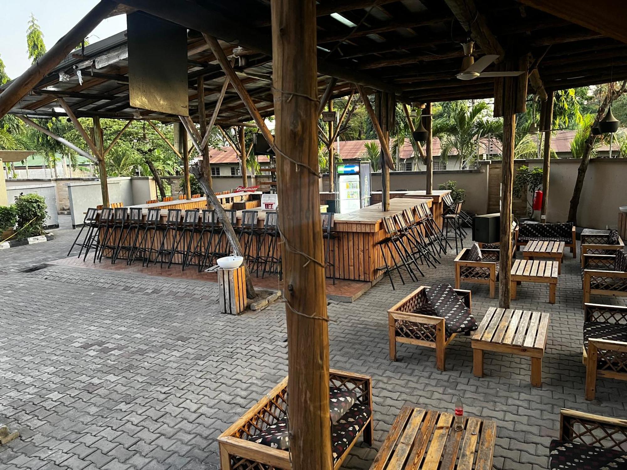 K27 Premier Backpackers Hostel Dar es Salaam Exterior foto