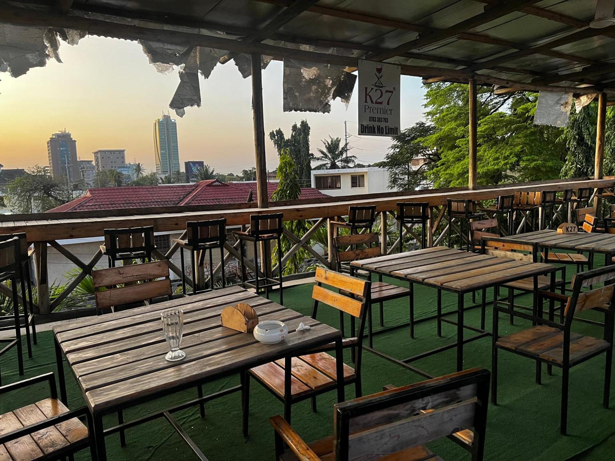 K27 Premier Backpackers Hostel Dar es Salaam Exterior foto