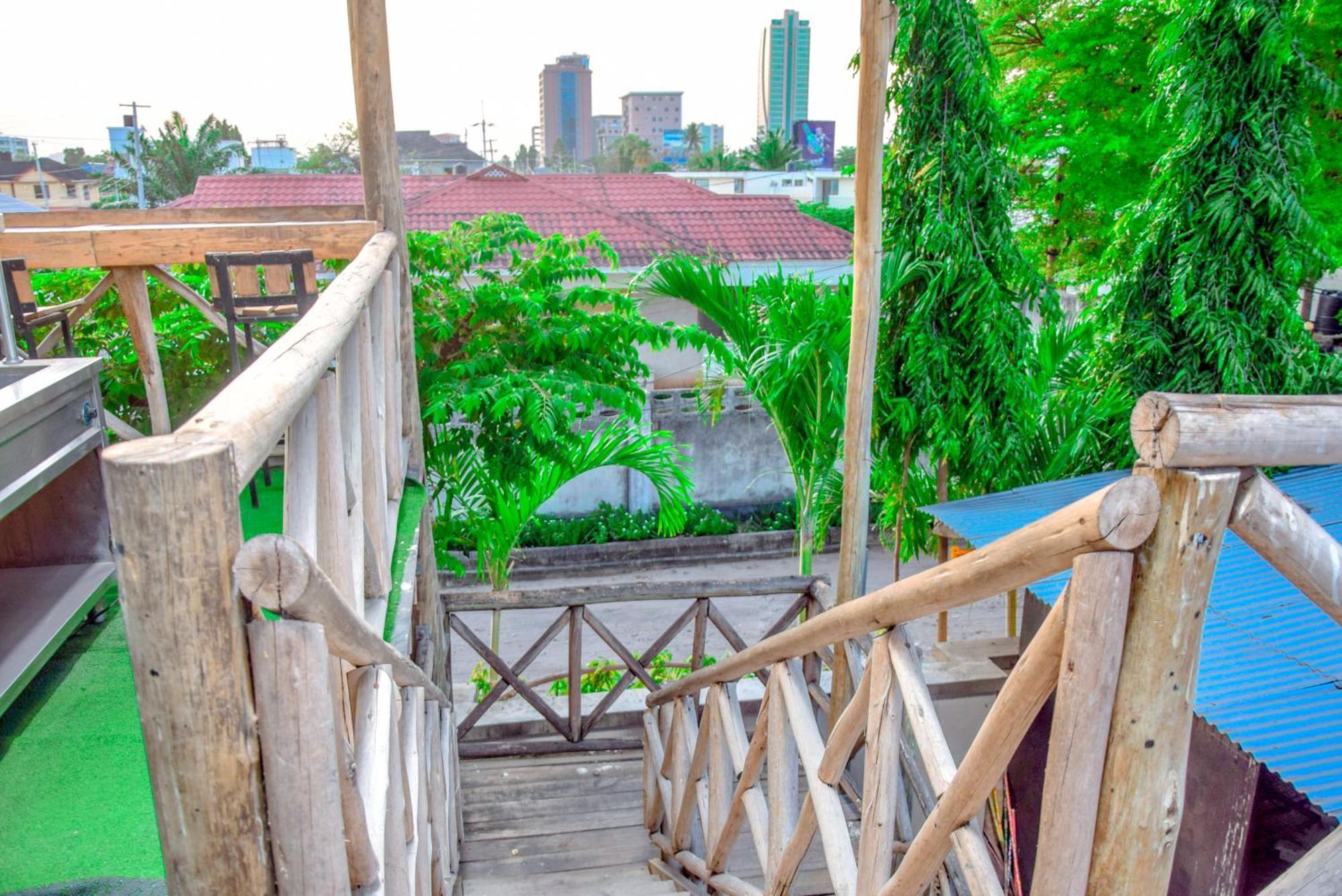 K27 Premier Backpackers Hostel Dar es Salaam Exterior foto