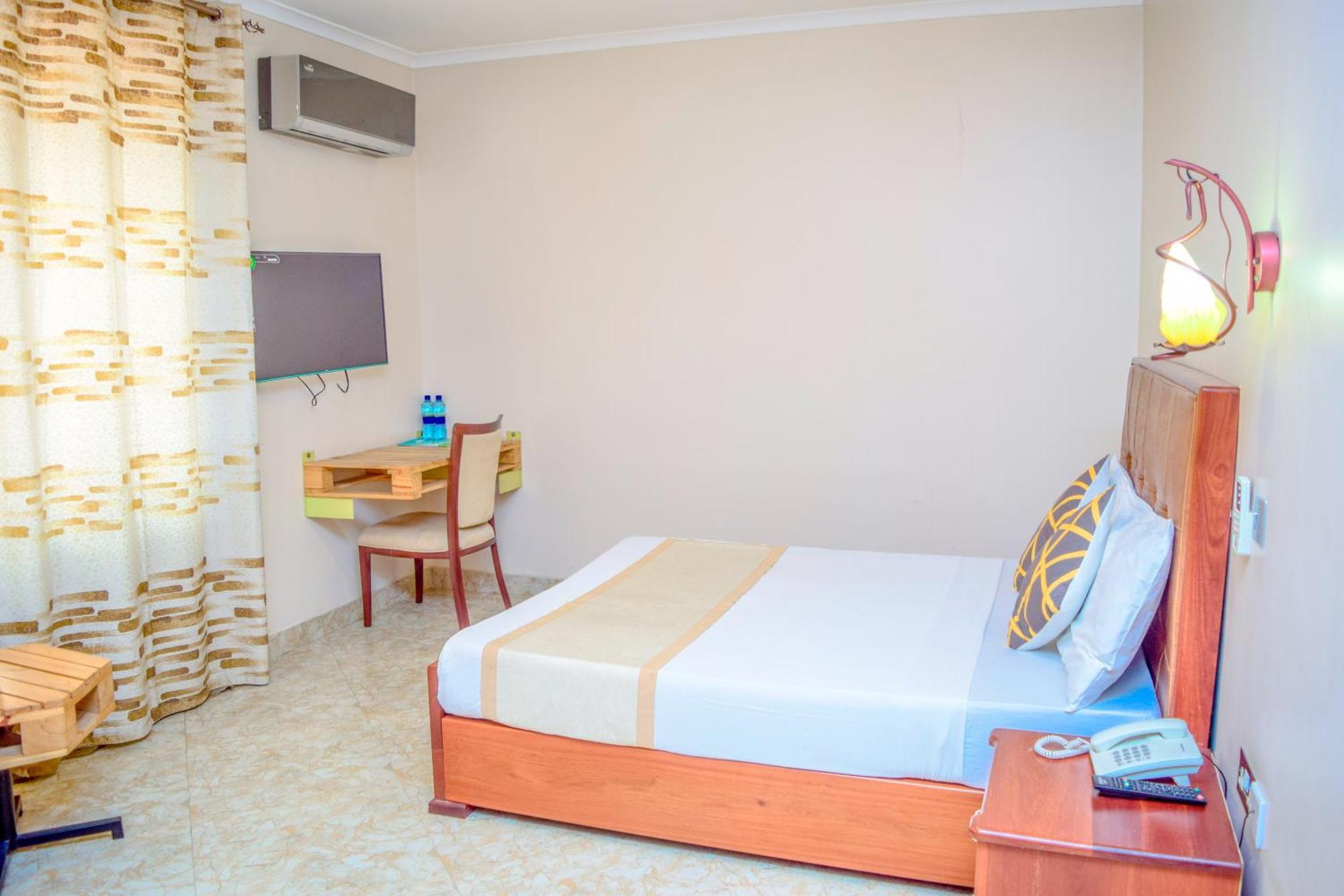 K27 Premier Backpackers Hostel Dar es Salaam Exterior foto