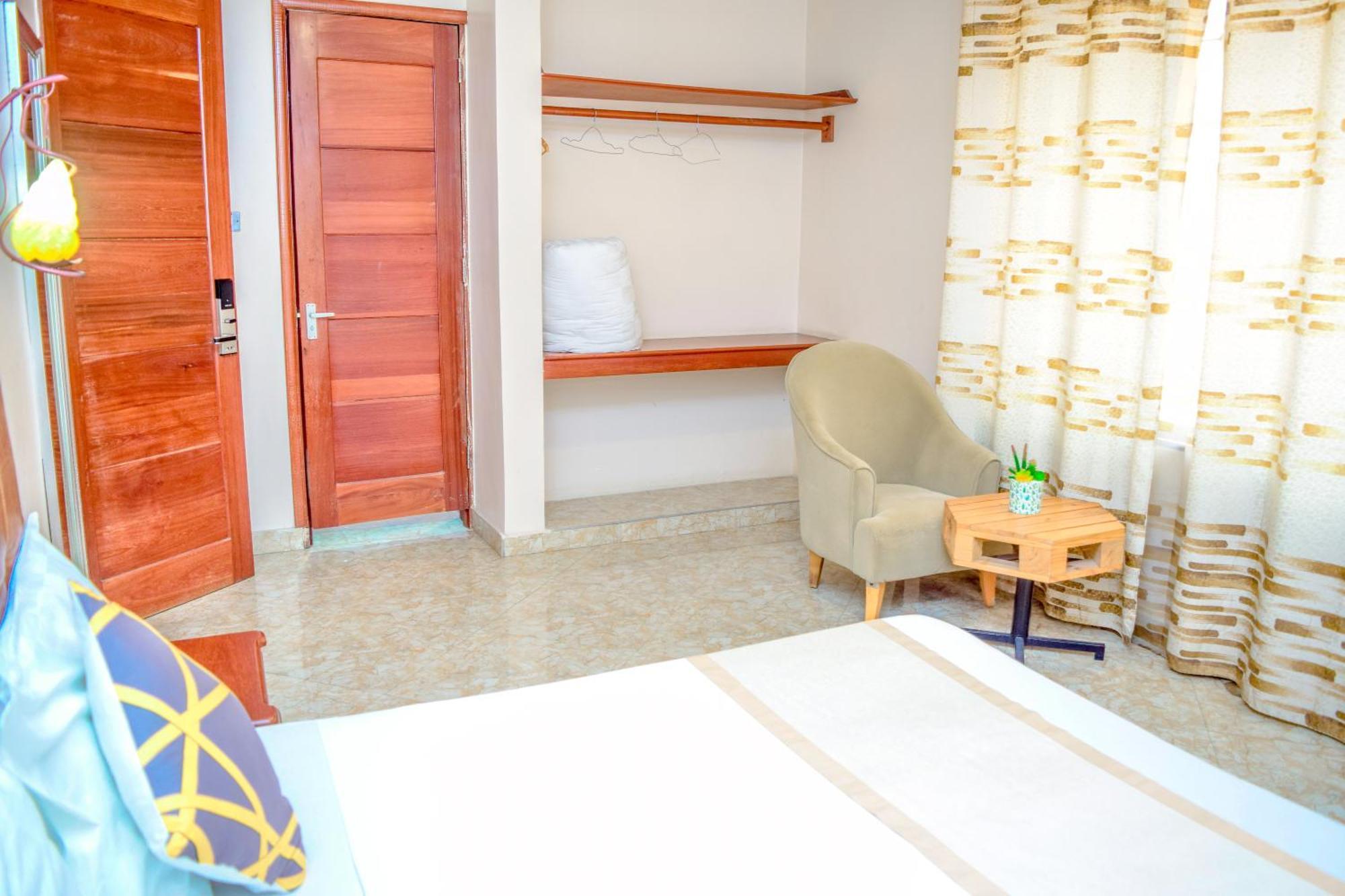 K27 Premier Backpackers Hostel Dar es Salaam Exterior foto